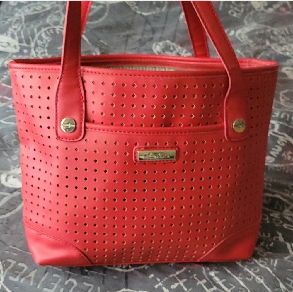 Marc Fisher red perforated leather bag 🎒